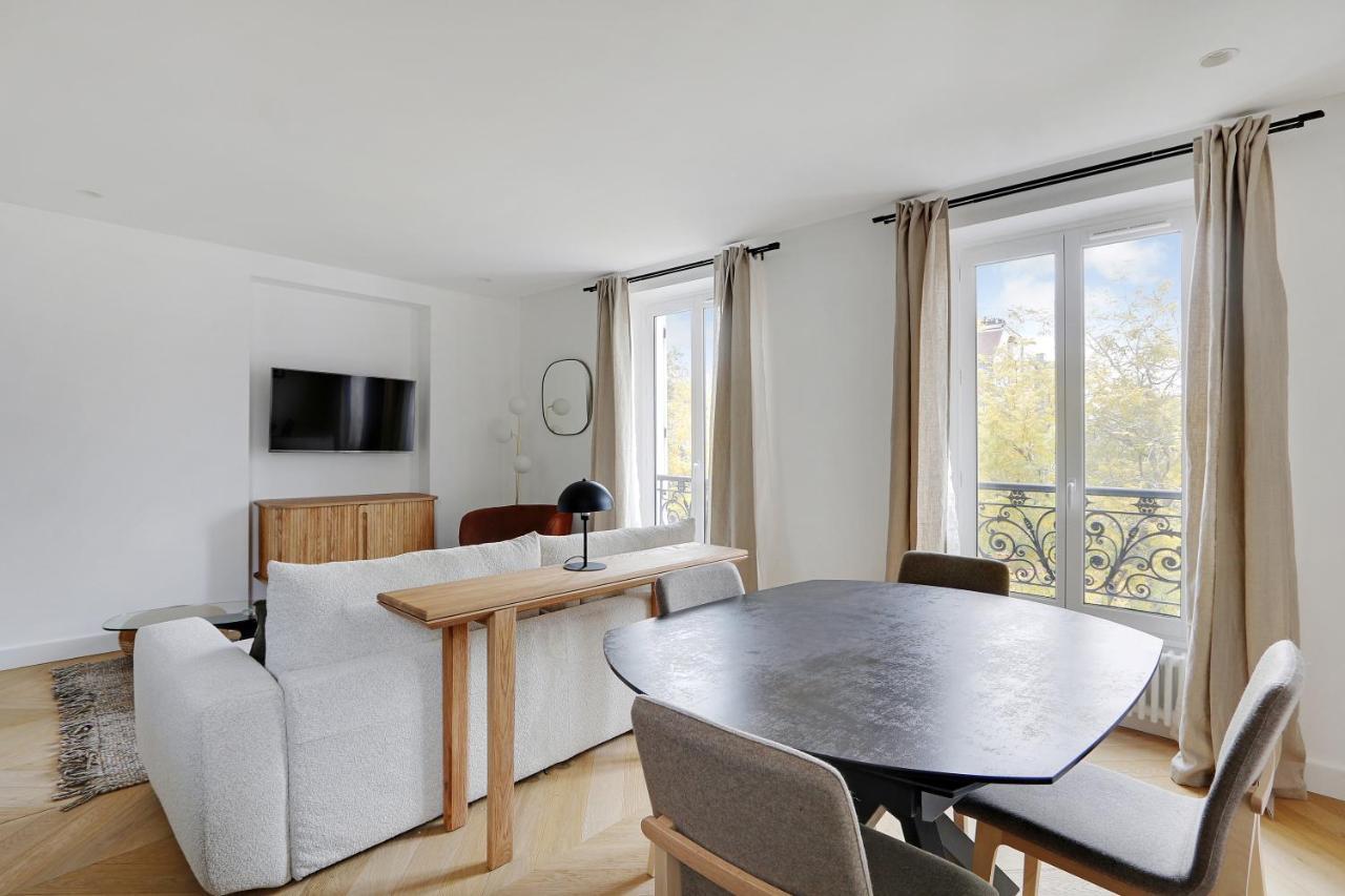 Pick A Flat'S Apartment On Place Du Tertre パリ エクステリア 写真