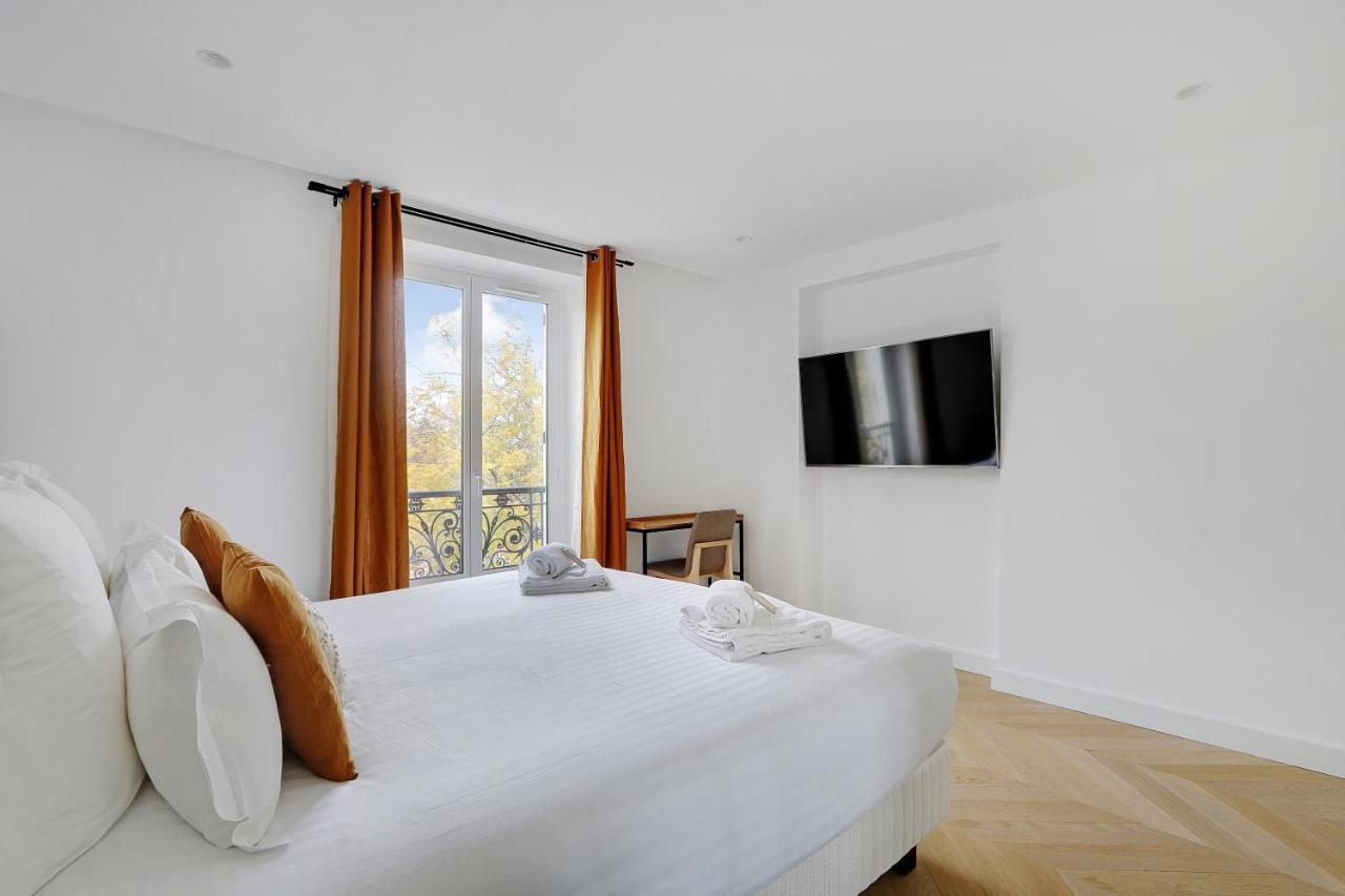 Pick A Flat'S Apartment On Place Du Tertre パリ エクステリア 写真